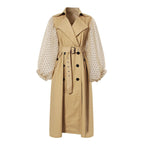 Brise - Trench avec manches bouffantes en tulle brodé à pois