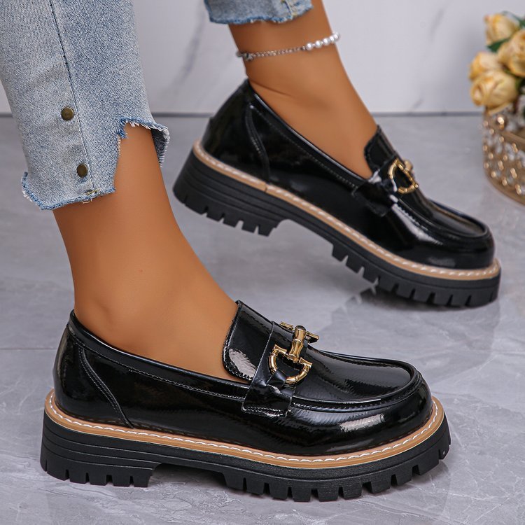 Chunkyfy - Mocassins vernis à semelle crantée